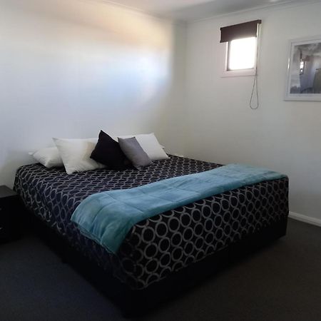 Twin Swans Motel Inverell Esterno foto